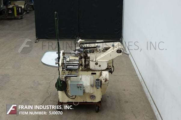 Rasch #RU, semi automatic, intermittent motion, bottom fold, foil wrapping machine, mounted on base frame - Image 3