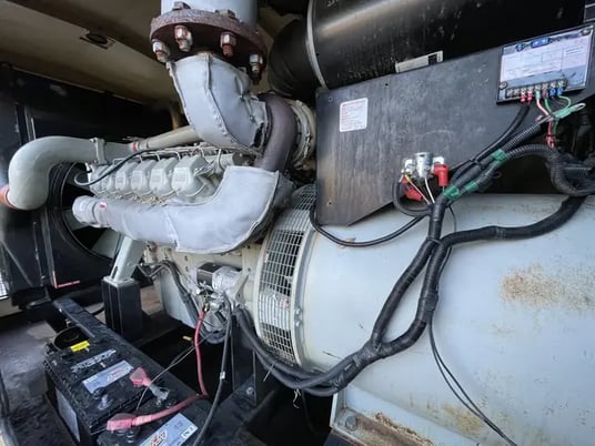 600 KW Generac #1817230100, diesel generator, 277/480 Volts, 828 hours, 2001, #088907 - Image 3