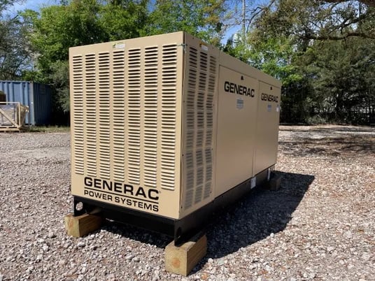 70 KW Generac #0053920, standby Natural gas generator set, 277/480 Volts,Ford engine, 2006, #089664 - Image 1