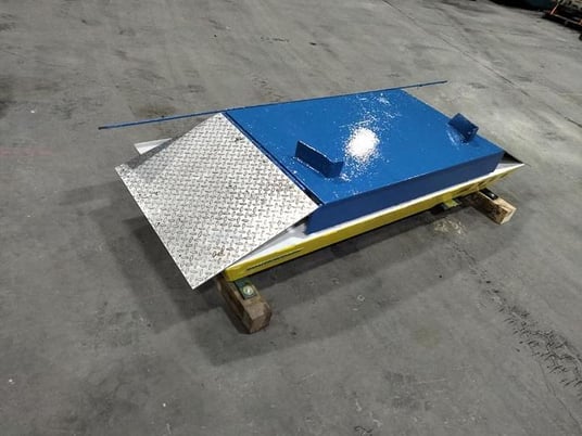4000 lb. Southworth, scissor lift table - Image 4