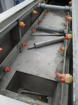 Automated Downstream Equipment Stainless Steel spray cooling tank, 15' length, 11" x11" cross section - Image 4