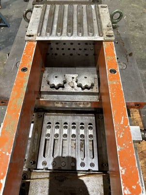 Oak #FDM-717, Fin Die, 6 rows, 0.625" x 1.5" x 1.5", 1979 - Image 6