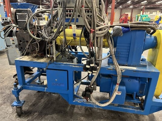 Maag #EX110/110-BF, thermoplastics melt pump, 800-2000 lbs/hr, 40 HP GE DC motor, 1750/2100 RPM - Image 1