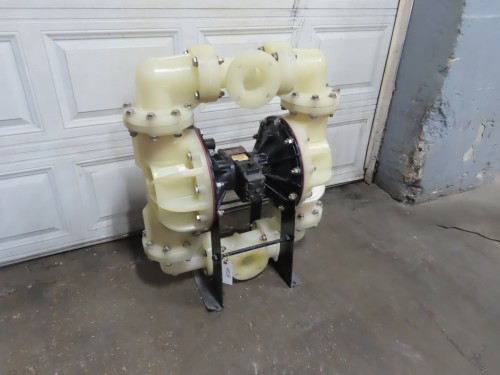 3" Sandpiper #S30B2P1QAS000, double diaphragm pump,polypropylene,air operated,reconditioned - Image 2