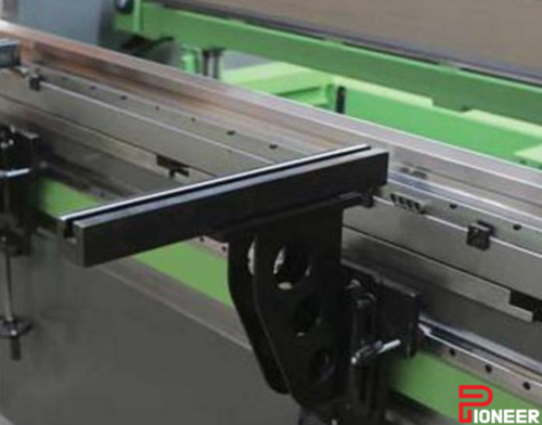 150 Ton, Ermaksan #EVO-II, 10' overall, 102" between housing, 10.8" stroke, 16" throat, 6-Axis, Delem DA-69T - Image 5