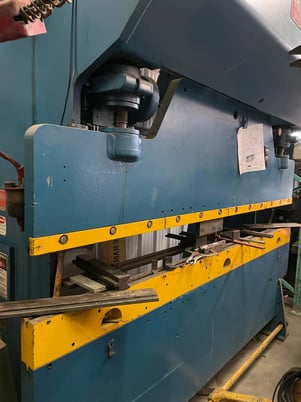 55 Ton, Chicago #68-B, mechanical press brake, 8' overall, 78" between housing, 3" stroke, 3" adj., 40 SPM - Image 3