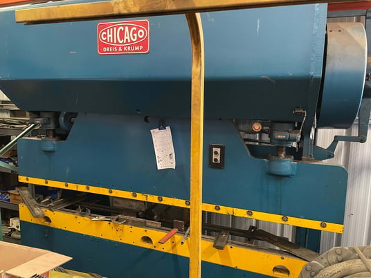 55 Ton, Chicago #68-B, mechanical press brake, 8' overall, 78" between housing, 3" stroke, 3" adj., 40 SPM - Image 6