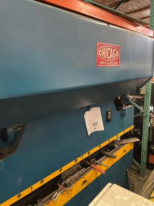 55 Ton, Chicago #68-B, mechanical press brake, 8' overall, 78" between housing, 3" stroke, 3" adj., 40 SPM - Image 7