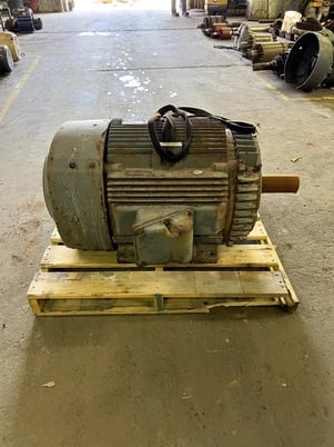 125 HP 1200 RPM General Electric, Frame 445T, TEFC, 460 Volts - Image 1