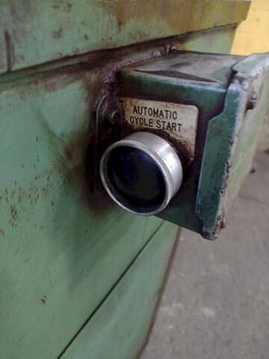 Bosch #C-250 Surftran thrermal deburring machine, 7 station, 1998, #17291 - Image 9