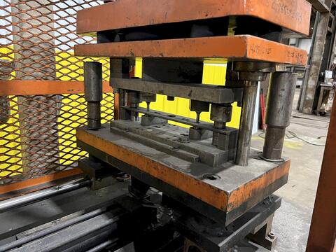 Airam, traveling punch & cutoff press - Image 9