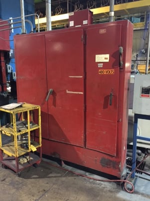 600 Ton, Verson #S2-600-120-72T, straight side double crank press, 10" stroke, 46' Shut Height, 12" adj. - Image 5