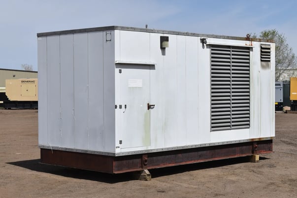 750 KW Cummins #750DFHA-613, diesel generator set, enclosed, 4160 Volts, 350 hours, 1999, #089819 - Image 1