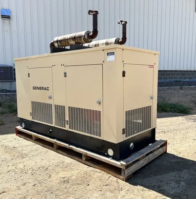 30 KW Generac #2027789, liquid propane generator set, weather protected enclosure, 120/240 Volts, 725 hours - Image 2