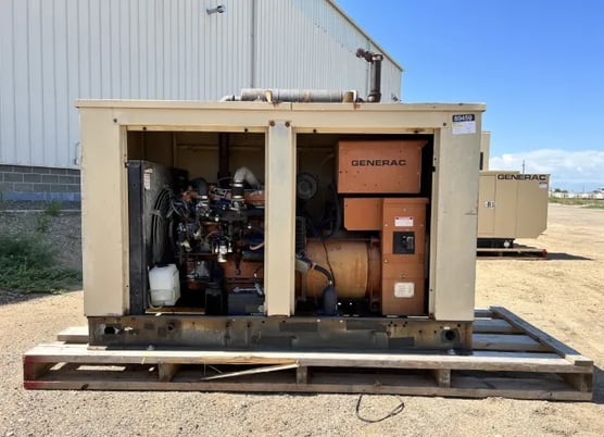 30 KW Generac #90AD4512S, liquid propane generator set,weather protected enclosure, 120/240 Volts, 783 hours - Image 3