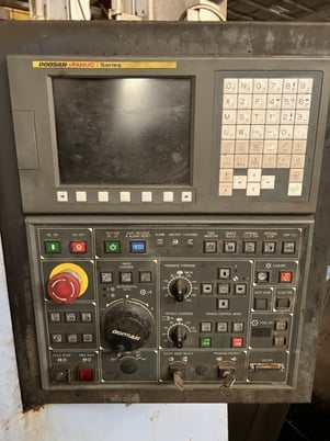 Daewoo Doosan #Lynx-220C, CNC lathe, 2.6" bar, 12.6" turning diameter, tailstock, live tooling, Fanuc I - Image 2