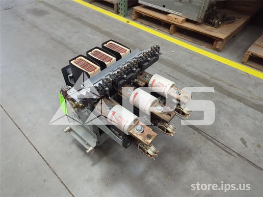 800 Amps GE Akru-7d-30s Eo/do (akru-_d-30s) 120 Volts AC Control, 240 Volts AC Close Coil, Ba, Bfi, 1600 Amps - Image 3