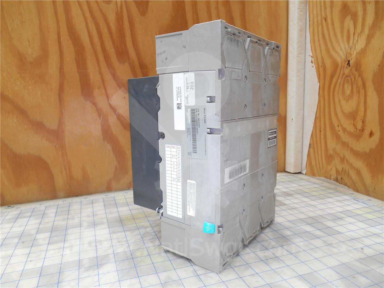 Square D Pgl Powerpact P-frame Mccb 24 Volts DC Control, Micrologic 5.0 ...