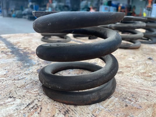 Vilter 31882A, Safety Head Spring, 440, 1950 lb. capacity - Image 3