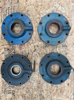 Vilter N32564A, Shaft Seal Cover, 3 3-inch shaft sizes & 1 2.5" size, adaptable on a 440/450/450XL - Image 3