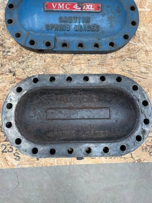 Vilter N30384, 450XL Cylinder Cover Head, 2 sets, w/o gaskets - Image 8