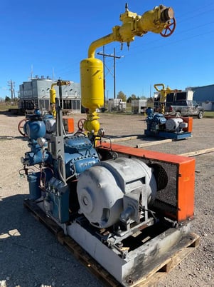 100 HP Vilter 448, 8-Cylinder Reciprocating Compressor Package, Belt Driven, 208-220/440 V, 2004 - Image 4