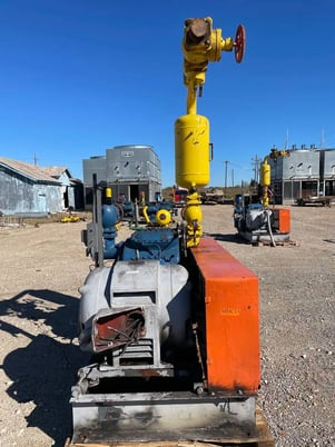 100 HP Vilter 448, 8-Cylinder Reciprocating Compressor Package, Belt Driven, 208-220/440 V, 2004 - Image 5