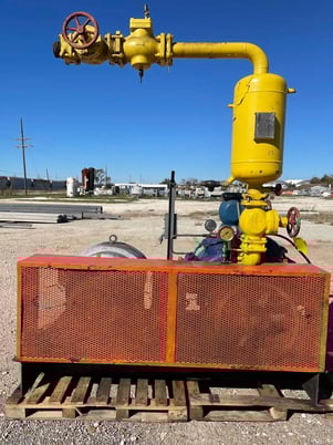 100 HP Vilter 448, 8-Cylinder Reciprocating Compressor Package, Belt Driven, 208-220/440 V, 2004 - Image 7