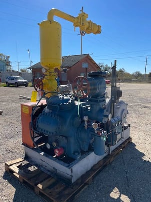100 HP Vilter 448, 8-Cylinder Reciprocating Compressor Package, Belt Driven, 208-220/440 V, 2004 - Image 10
