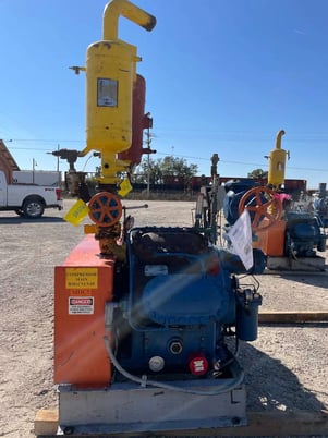 100 HP Vilter 448, 8-Cylinder Reciprocating Compressor Package, Belt Driven, 208-220/440 V, 209 CFM, 2005 - Image 9