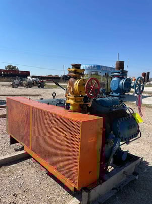 100 HP Vilter 448, 8-Cylinder Reciprocating Compressor Package, Belt Driven, 208-220/440 V, 1200 RPM, 309 - Image 4