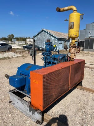 100 HP Vilter 448, 8-Cylinder Reciprocating Compressor Package, Belt Driven, 208-220/440 V, 1200 RPM, 309 CFM - Image 6