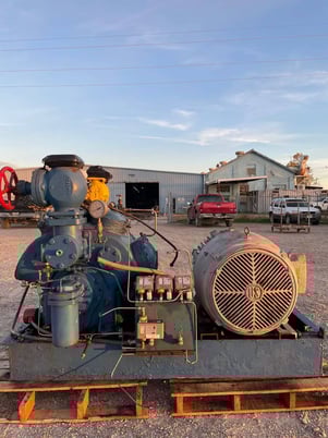 100 HP Vilter 448, 8-Cylinder Reciprocating Compressor Package, Belt Driven, 460 V, 1200 RPM, 2002 - Image 3