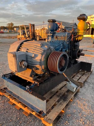 100 HP Vilter 448, 8-Cylinder Reciprocating Compressor Package, Belt Driven, 460 V, 1200 RPM, 2002 - Image 6
