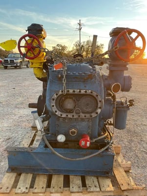 100 HP Vilter 448, 8-Cylinder Reciprocating Compressor Package, Belt Driven, 460 V, 1200 RPM, 2002 - Image 9