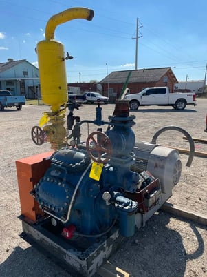 100 HP Vilter 448, 8-Cylinder Reciprocating Compressor Package, Belt Driven, 460 V, 1200 RPM, 209 CFM, 300 - Image 6