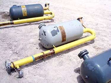 25 Gallons, Vilter, Vertical Oil Separator Tank, 15" diameter x 30" L Tank, 250 psi @ 400&deg;F - Image 9