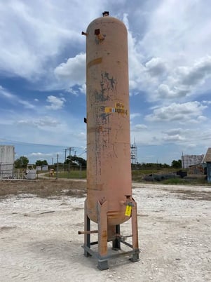 852 gallon Henry Technologies RA- 36768-500, Vertical Ammonia Receiver, 40" diameter x 130" L Tank, 250 PSI @ - Image 3