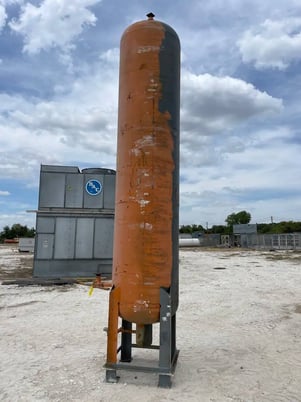 852 gallon Henry Technologies RA- 36768-500, Vertical Ammonia Receiver, 40" diameter x 130" L Tank, 250 PSI @ - Image 6
