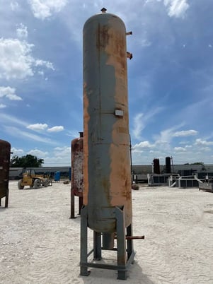 852 gallon Henry Technologies RA- 36768-500, Vertical Ammonia Receiver, 40" diameter x 130" L Tank, 250 PSI @ - Image 9
