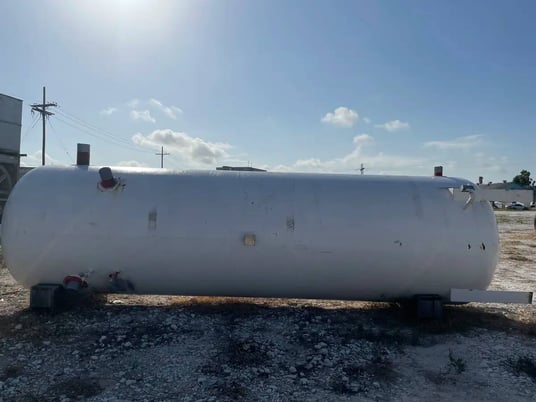 4400 gallon Industrial Service & Fabricators Inc, Vertical Ammonia Receiver, 65" diameter x 306" L Tank, 250 - Image 7