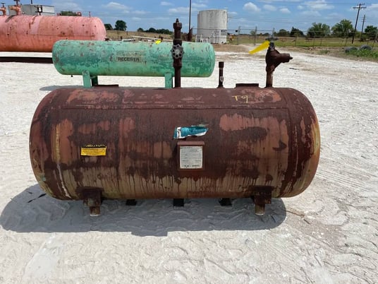 390 gallon RVS, Horizontal Ammonia Receiver, 35" diameter x 70" L Tank, 250 PSI @ 300 F, 2000 - Image 7