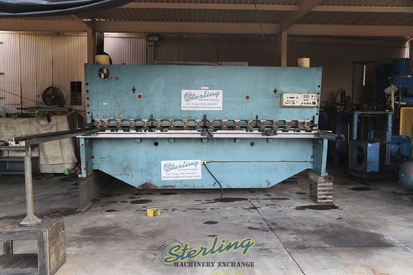 1/2" x 13' Amada #H-4013, hydraulic power shear, 40 SPM, 126" squaring arm, front support, foot pedal - Image 1