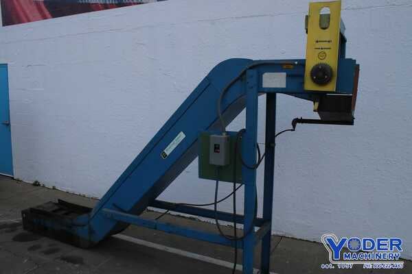 Wardcraft #SHSBX1200-T3-PIMPLED, inclined chip conveyor, no motor w/conveyor, #76350 - Image 1