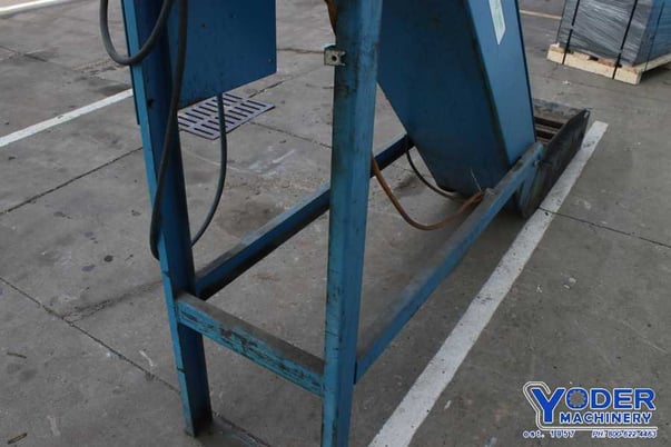 Wardcraft #SHSBX1200-T3-PIMPLED, inclined chip conveyor, no motor w/conveyor, #76350 - Image 2