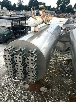 190.76 sq.ft., Stainless Steel Shell and Tube Heat Exchanger, 48 1-1/2" diameter x 10' 1-1/2" L Tubes, 44 - Image 4