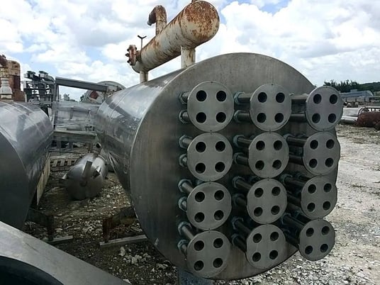 190.76 sq.ft., Stainless Steel Shell and Tube Heat Exchanger, 48 1-1/2" diameter x 10' 1-1/2" L Tubes, 44 - Image 6