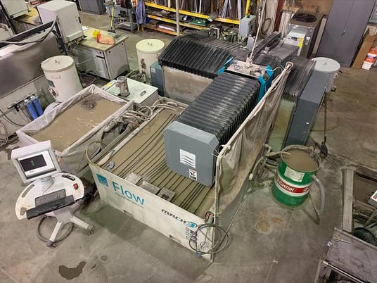 Flow #Mach-3-1313B, waterjet, 4.2' x 4.2' table, 50 HP, 60000 psi, 5-Axis, 2013 - Image 2