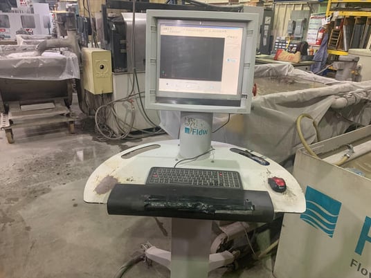 Flow #Mach-3-1313B, waterjet, 4.2' x 4.2' table, 50 HP, 60000 psi, 5-Axis, 2013 - Image 6