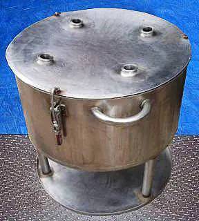 20 gallon Stainless Steel Single Shell Tank, 23.5" diameter x 12" H inside tank, 23" diameter tray - Image 4